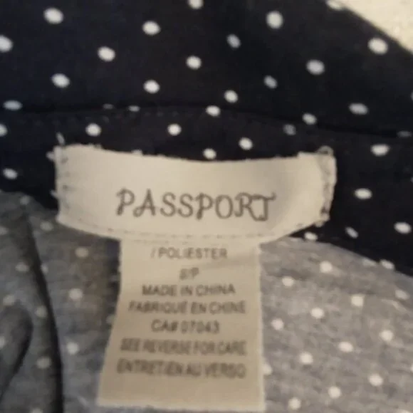 Button-up shirt - Picture 5 of 9